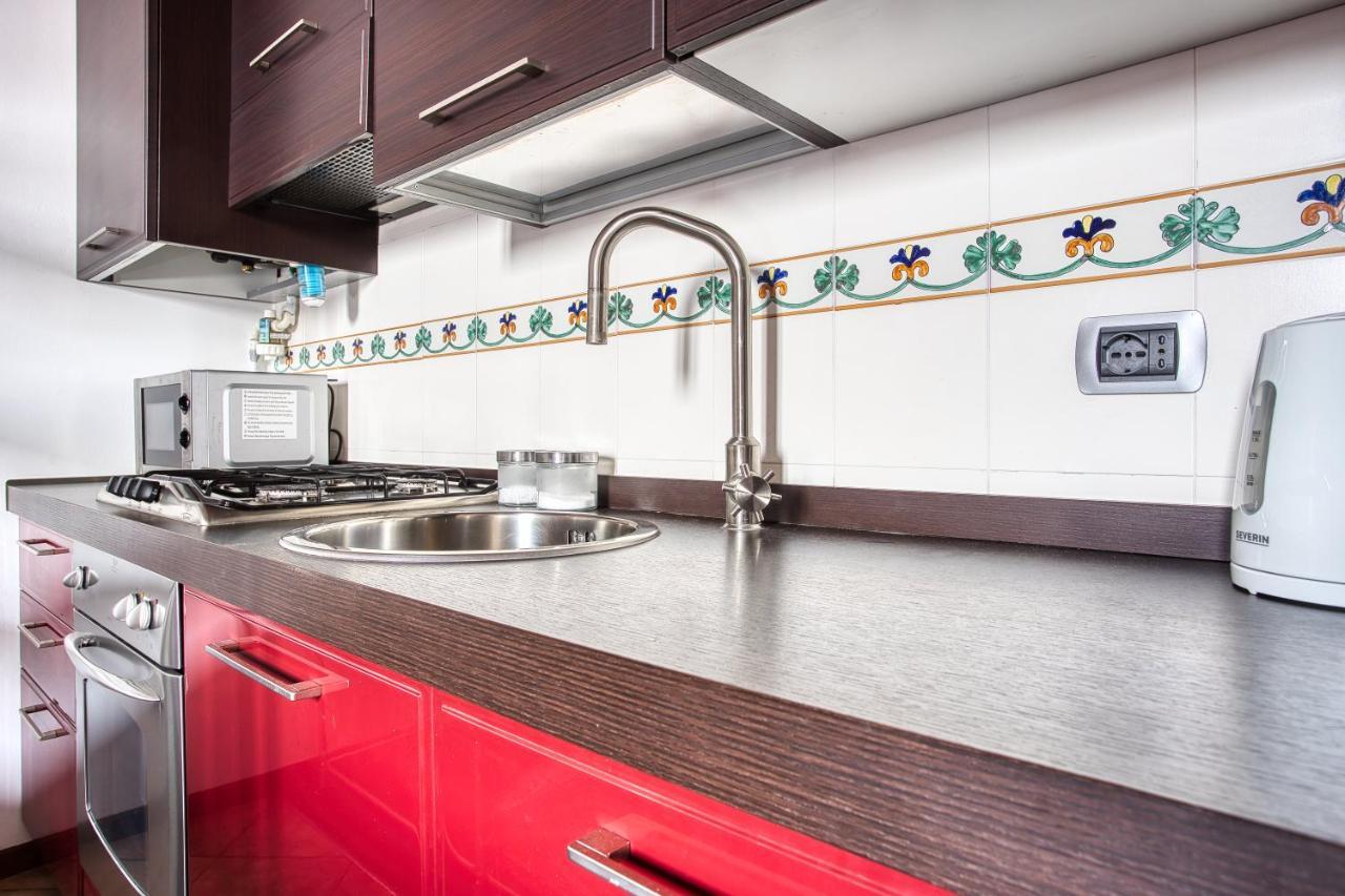 Joivy Charming Apartment In The Heart Of Isola District Milan Bagian luar foto