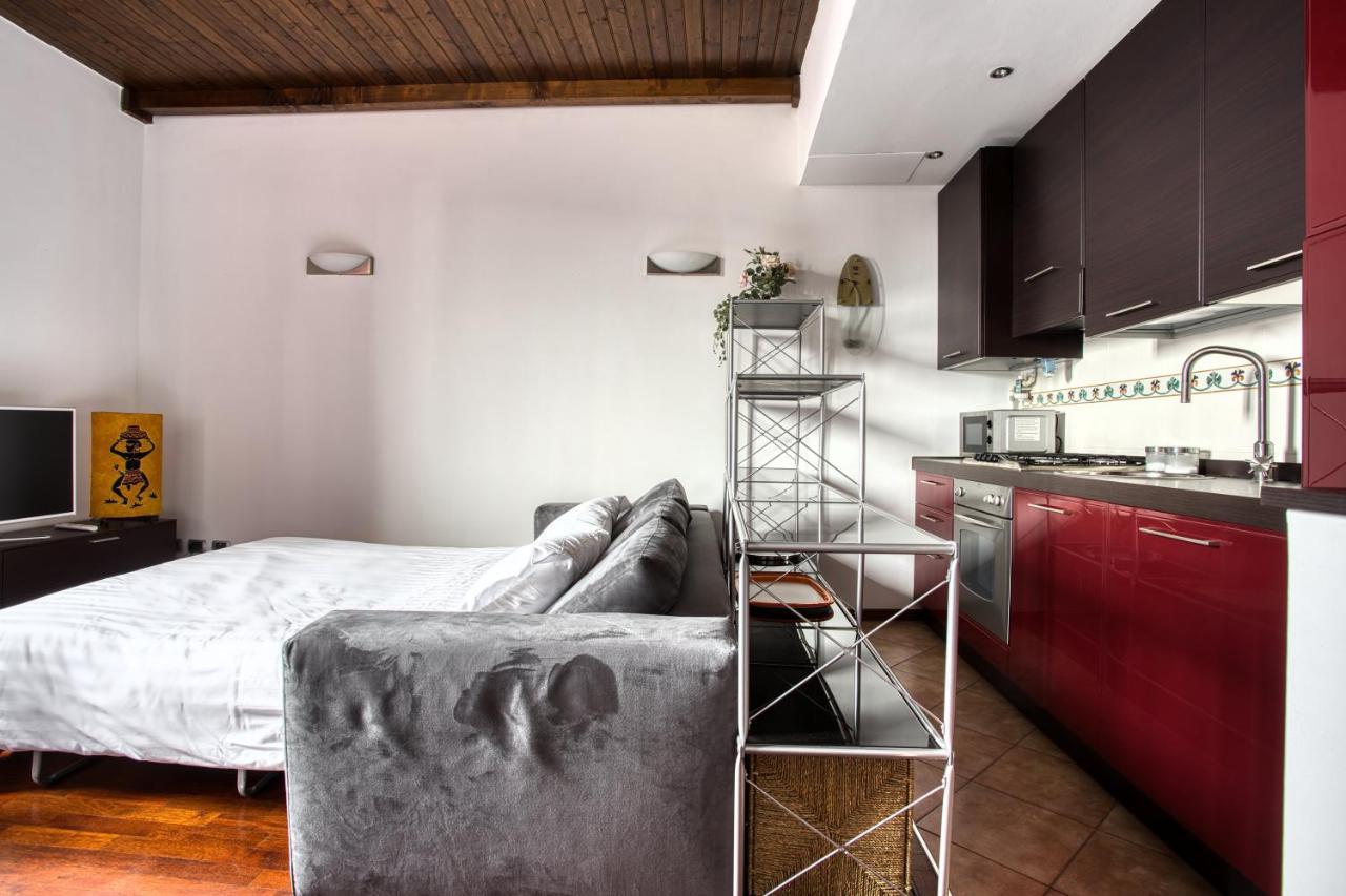 Joivy Charming Apartment In The Heart Of Isola District Milan Bagian luar foto