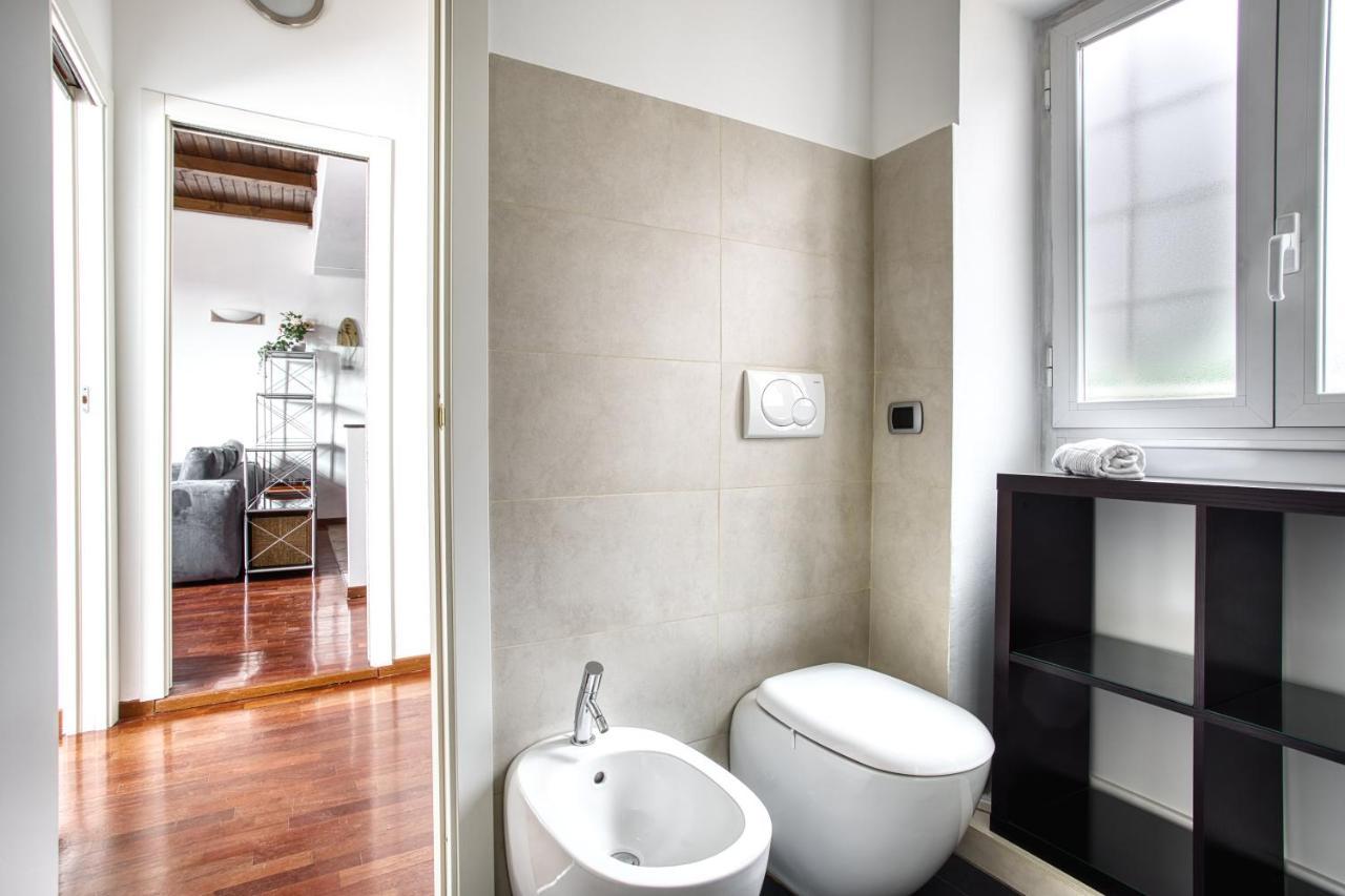 Joivy Charming Apartment In The Heart Of Isola District Milan Bagian luar foto